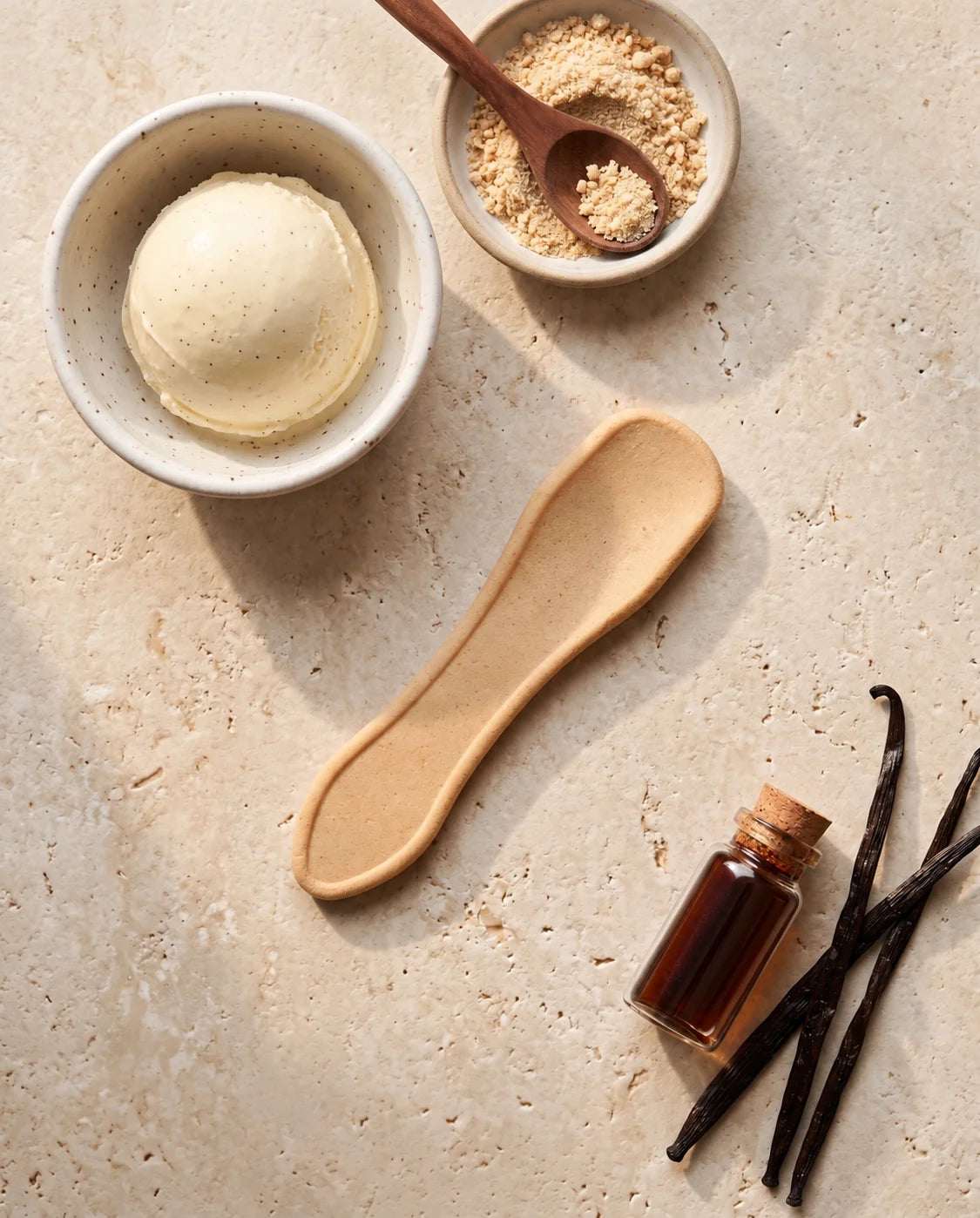 Vanilla flavored edible spoon snack by Double Dip Chips, LLC, product photo 1